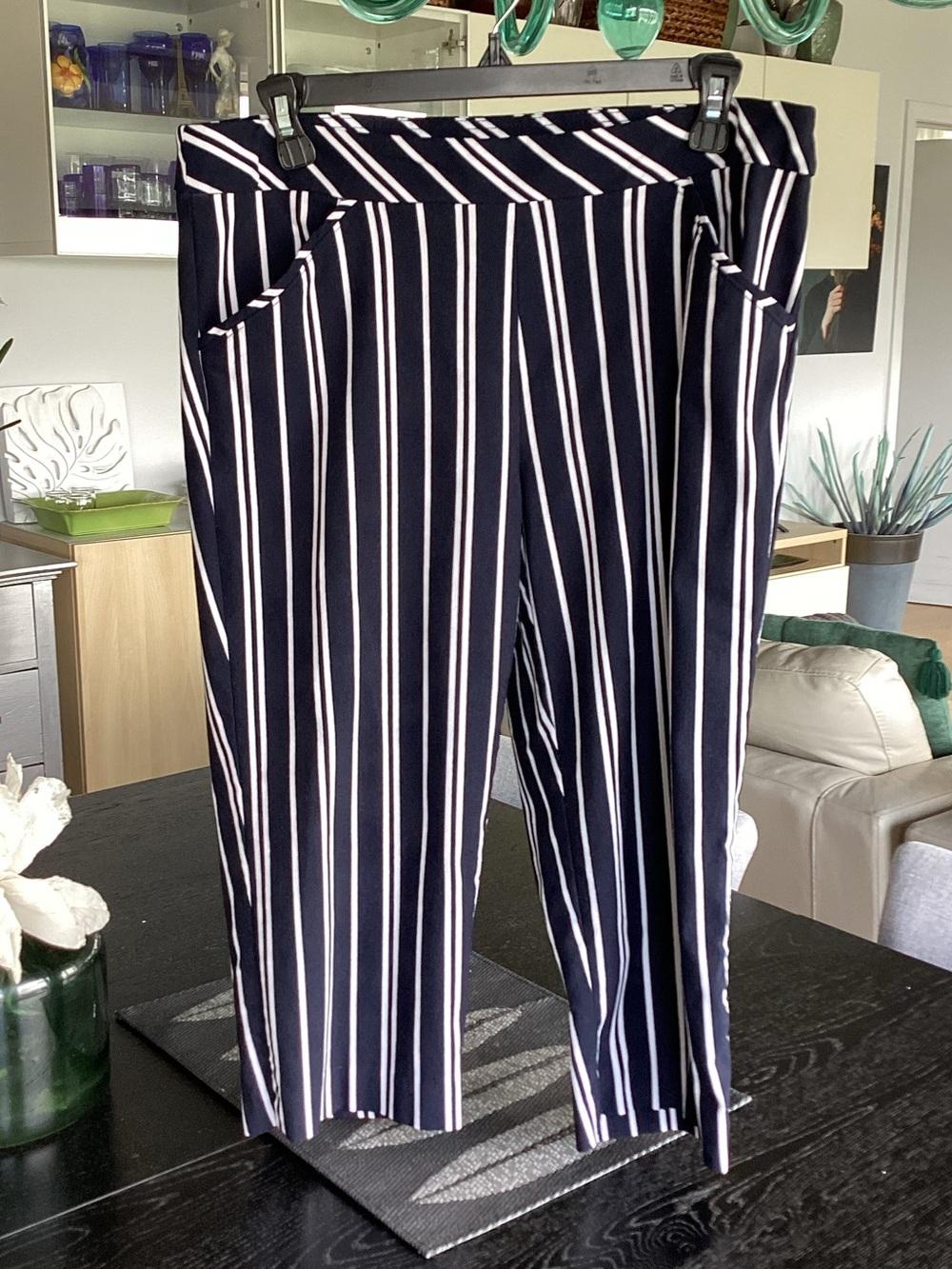 Worthington Navy & White Vertical Stripe Cropped Pants